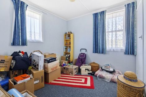 Photo of property in 82 Warspite Avenue, Cannons Creek, Porirua, 5024