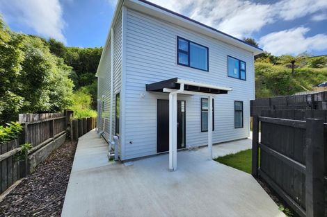 Photo of property in 7 Old Coach Road, Johnsonville, Wellington, 6037