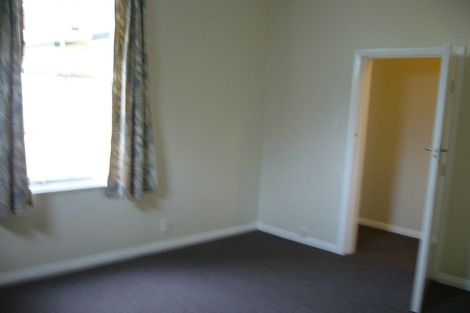 Photo of property in 4 Hawker Street, Mount Victoria, Wellington, 6011