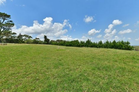 Photo of property in 639 Peak Road, Helensville, 0875