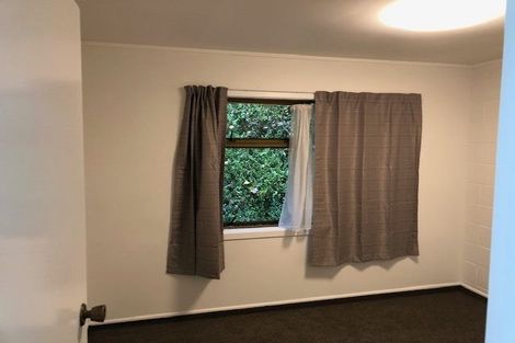 Photo of property in Recreation Reserve, 3/273 Grounsell Crescent, Belmont, Lower Hutt, 5010