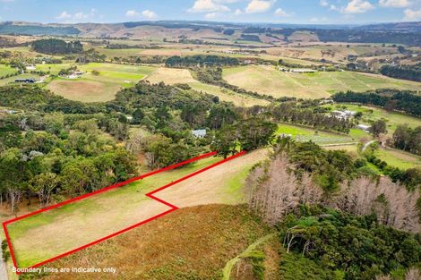 Photo of property in 196 Muriwai Valley Road, Muriwai, Waimauku, 0881
