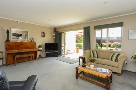 Photo of property in 413 Southland Place, Raureka, Hastings, 4120