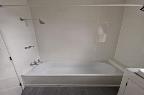 Photo of property in 71 Pirie Street, Mount Victoria, Wellington, 6011