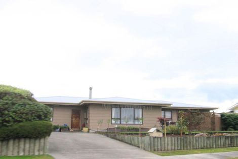 Photo of property in 10 Selkirk Street, Tamatea, Napier, 4112