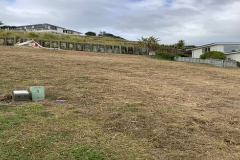 Photo of property in 81 Oteki Park Drive, Welcome Bay, Tauranga, 3112