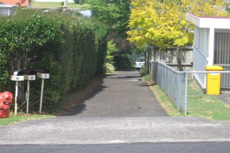 Photo of property in 2/68 Nile Road, Milford, Auckland, 0620