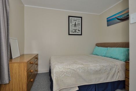 Photo of property in 75 Fortescue Street, Mahia, 4198