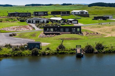 Photo of property in 21 Rosemount Road, Waverley, 4591