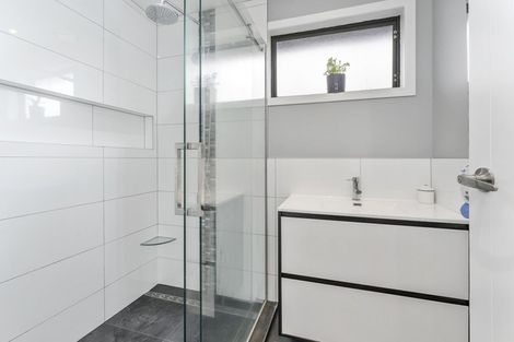 Photo of property in 16 Totara Street, Otaki, 5512