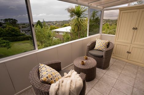 Photo of property in 2/15b Nandana Drive, Glen Eden, Auckland, 0602