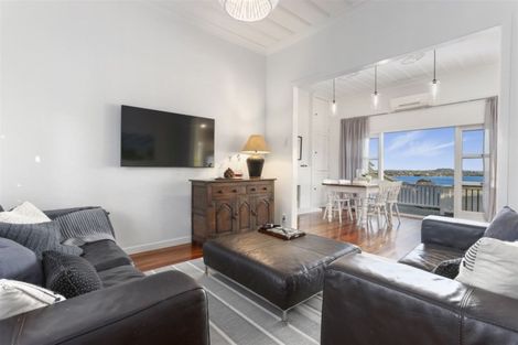 Photo of property in 2/18 Mariposa Crescent, Birkenhead, Auckland, 0626