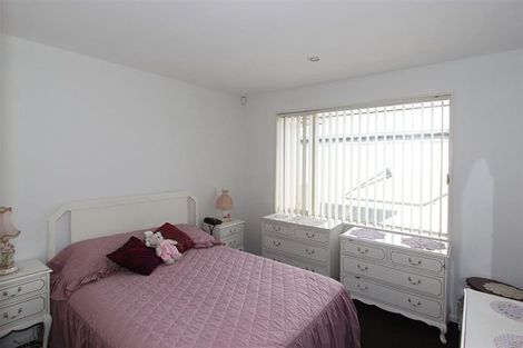 Photo of property in 2/162 Wainoni Road, Avondale, Christchurch, 8061