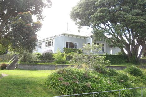 Photo of property in 2 Carlton Avenue, Gonville, Whanganui, 4501