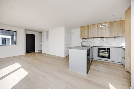 Photo of property in 15 Kaaramuramu Lane, Mangere Bridge, Auckland, 2022
