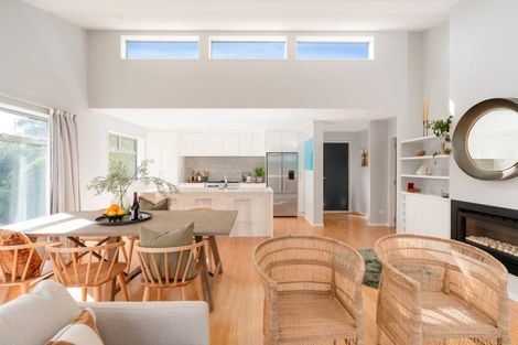 Photo of property in 93a Nevay Road, Miramar, Wellington, 6022