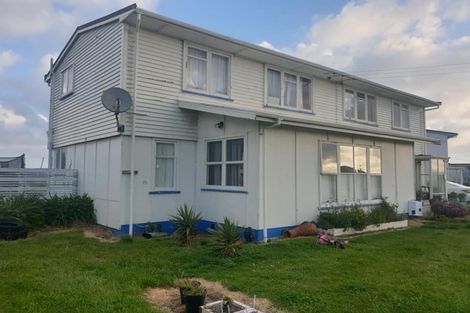 Photo of property in 26-28 Matipo Street, Castlecliff, Whanganui, 4501