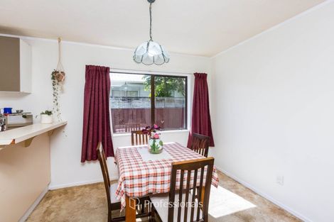 Photo of property in 2/25 Memphis Grove, Totara Park, Upper Hutt, 5018