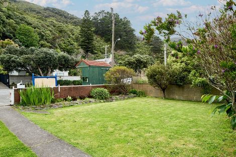 Photo of property in 246 Muritai Road, Eastbourne, Lower Hutt, 5013