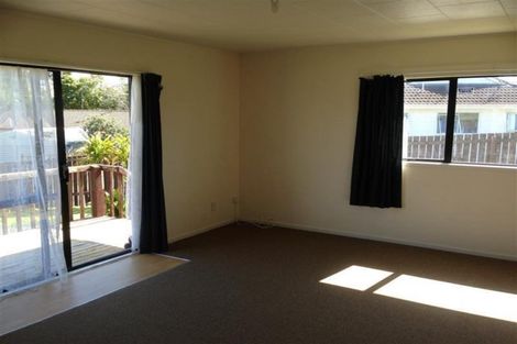 Photo of property in 195 Mahia Road, Wattle Downs, Auckland, 2103