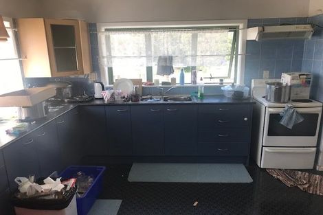 Photo of property in 10 Kaponga Crescent, New Lynn, Auckland, 0600