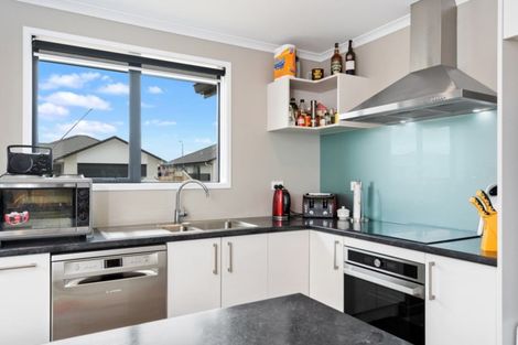 Photo of property in 44 Te Kio Crescent, Papamoa Beach, Papamoa, 3118