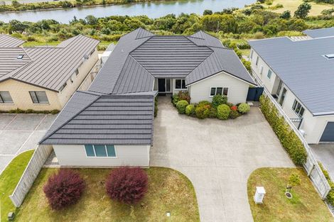 Photo of property in 10 John Burke Drive, Aotea, Porirua, 5024