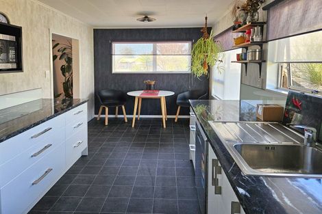 Photo of property in 83 Caernarvon Drive, Flaxmere, Hastings, 4120