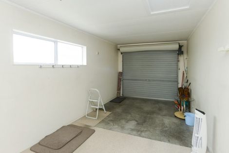 Photo of property in 2/102 Terrace Road, Parkvale, Hastings, 4122