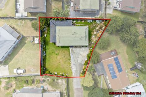 Photo of property in 11 Lori Place, Massey, Auckland, 0614