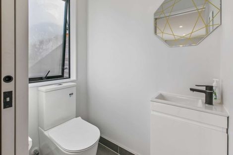 Photo of property in 50 Ascension Crescent, Orewa, 0931