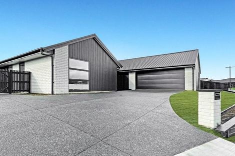 Photo of property in 14 The Meadows Drive, Flagstaff, Hamilton, 3210