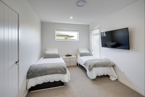 Photo of property in 46 Kenny Road, Te Awa, Napier, 4110