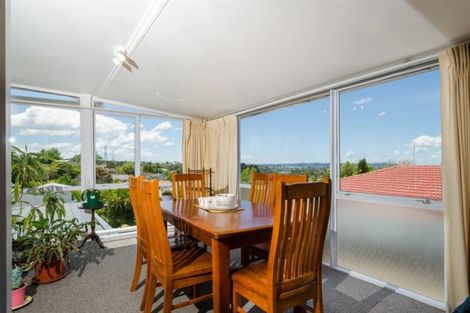 Photo of property in 73 Waimumu Road, Massey, Auckland, 0614