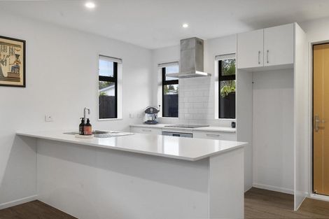 Photo of property in 4e Wattle Road, Sunnyvale, Auckland, 0612