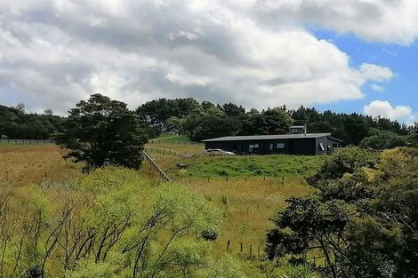 Photo of property in 521 Valley Road, Kaiwaka, 0573