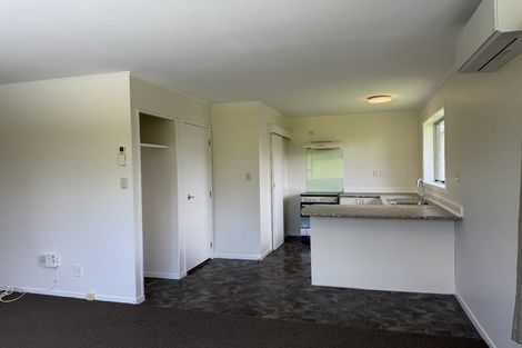 Photo of property in 10 Ciprian Place, Henderson, Auckland, 0612