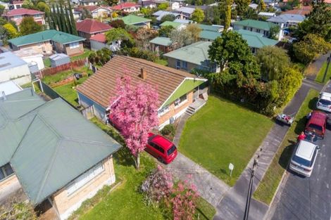 Photo of property in 3 Panair Crescent, Hillcrest, Hamilton, 3216