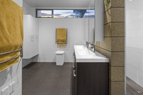 Photo of property in 32 Mangatawhiri Road, Omaha, Warkworth, 0986