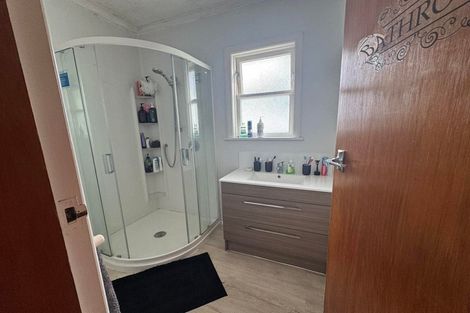 Photo of property in 36 Oxford Crescent, Ebdentown, Upper Hutt, 5018