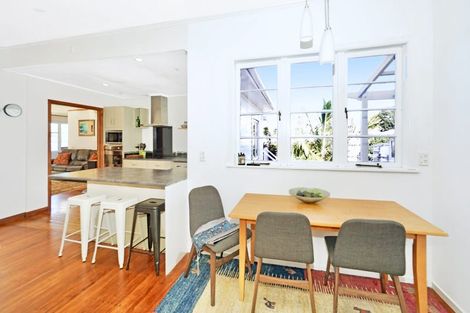 Photo of property in 12 Cameron Road, Te Puke, 3119