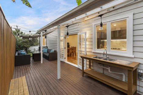 Photo of property in 4 Cambrai Avenue, Mount Roskill, Auckland, 1041