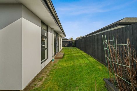 Photo of property in 18 Maka Lane, Halswell, Christchurch, 8025