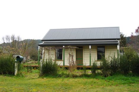 Photo of property in 49 Victory Street, Reefton, 7830