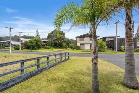 Photo of property in 116 Patuwai Drive, Whangamata, 3620