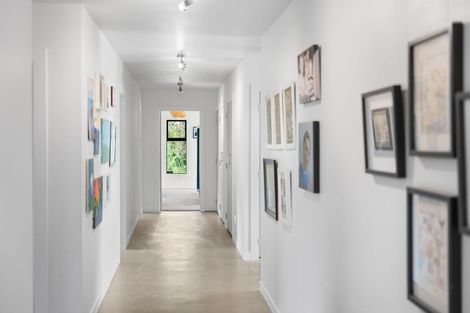 Photo of property in 50 Kents Road, Reikorangi, Waikanae, 5391