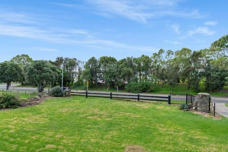 Photo of property in 65 Alice Lane, Papamoa Beach, Papamoa, 3118