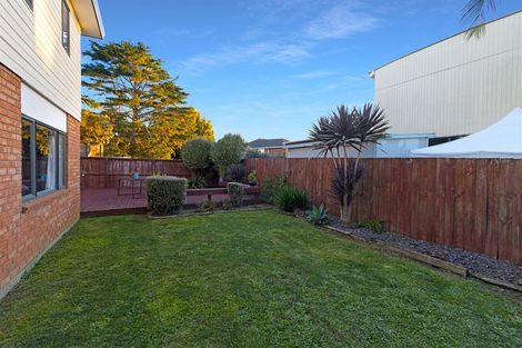 Photo of property in 328a Te Atatu Road, Te Atatu South, Auckland, 0610