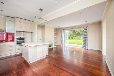 Photo of property in 386 Lake Road, Takapuna, Auckland, 0622