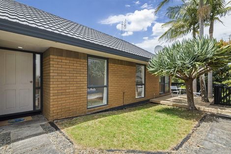 Photo of property in 620/12 Northcross Drive, Oteha, Auckland, 0632